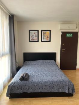 A studio-apartment in a newly built house.WIFI, Valencia (foto 2)
