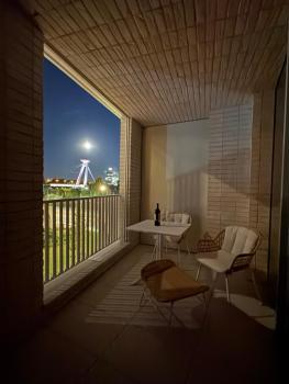 Royal Suite under the Castle with UFO view & FREE PRIVATE PARKING, Bratislava (fotografie 2)