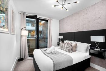 Chinatown Arcadian Apartment - Balcony Views & Private Parking - City Centre 16A, Birmingham (fotografie 2)