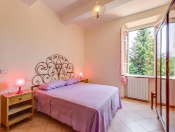 Villa with garden near Versilia Beach, Camaiore (foto 5)