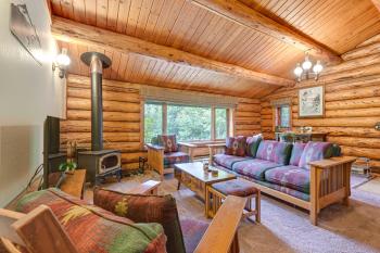 Hike, Fish and Explore Homer Spit Forested Cabin!, Homer (foto 4)