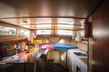 The fun boat - off grid - city centre - warm & cosy, Bath (photo 4)