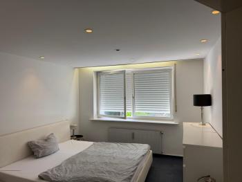 Quiet Family Apartment - 10 min to Center & Oktoberfest - Free Parking - near Nymphenburg Palace & Botanical Garden, Múnich (foto 3)