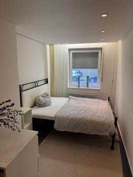 Quiet Family Apartment - 10 min to Center & Oktoberfest - Free Parking - near Nymphenburg Palace & Botanical Garden, Múnich (foto 4)