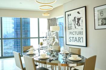 Luxurious 2BDR Apartment in Paramount Towers with Burj Khalifa Views, Dubai (foto 4)