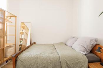 Bright, newly renovated 2-bed Neukölln Altbau flat with Balcony, Berlino (foto 4)