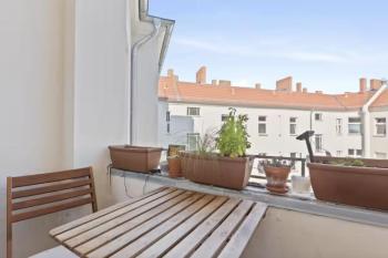 Bright, newly renovated 2-bed Neukölln Altbau flat with Balcony, Berlino (foto 5)