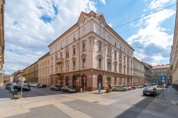 Prime Suite 18 - by Immokon, Budapest (photo 3)