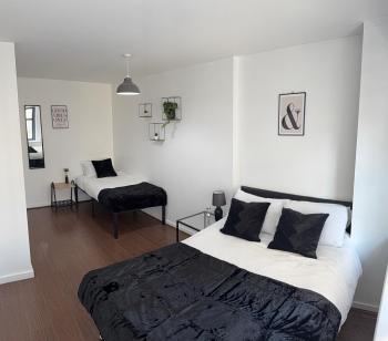Spacious 3-BR Apt in Central, Birmingham, Бирмингем (фото 2)