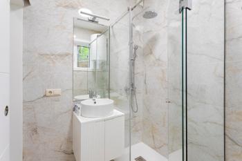 Modern & Authentic Retreat by HostWise, Porto (photo 5)
