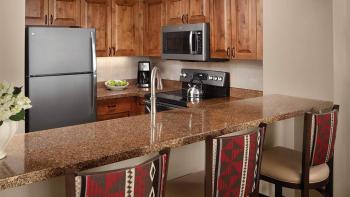 Marriott's StreamSide - Evergreen 2BR Apartment with Resort Access, Vail (photo 5)