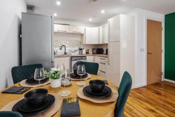 Stylish 2BR Flat - Walk to Old Trafford - FREE parking, Manchester (fotografie 2)