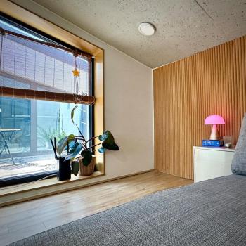 Rooftop House Cosy Stay Near Seongsu Gangnam City View Workation Friendly, Seoul (photo 4)