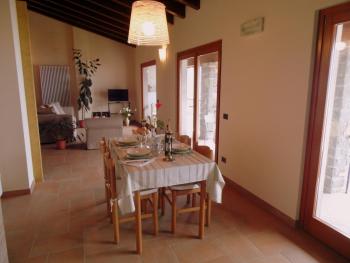 Apartment by Lake Iseo with Stunning Views, Marone (foto 4)
