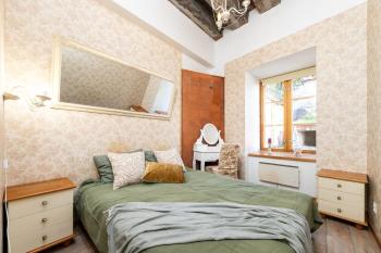 15th Century Flat with Parking, High Ceilings, Таллин (фото 3)