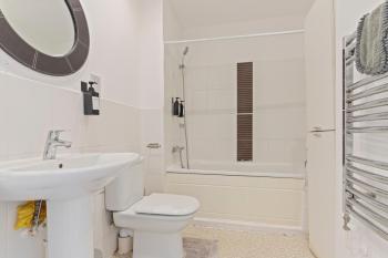 Windrush Grove Retreat in Birmingham, Birmingham (photo 4)