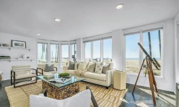 Beachfront Three-Bedroom with Direct Ocean Views, Лос-Анджелес (фото 2)