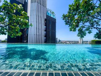 Walk to BTS Ekkamai l Urban Sukhumvit Living l Fast WiFi, Bangkok (zdjęcie 2)