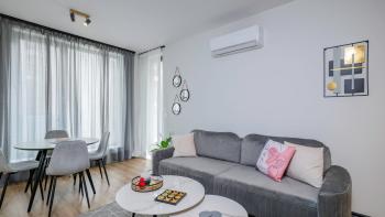 Fresh & Modern Apartment with Balcony by Flat Mаnager, Sofia (photo 2)