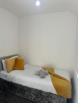 Noormak nights-Modern 3-Bed House-Business & Family Stays-Free Parking, Birmingham (zdjęcie 5)