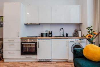 Spacious, central 3 room flat with gym & play area, Berlin (photo 5)