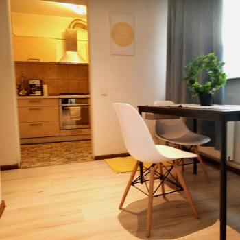 Cozy 2-Bedroom flat with Terrace & Parking by Alfa, Riga (foto 4)