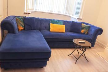 Beautiful 2 Bedroom house with big Garden & Parking fast wifi, and king size bed, Бирмингем (фото 4)