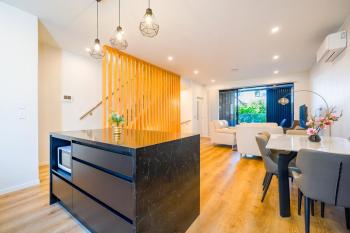 4 Bedrooms Modern Coastal Retreat Near Devonport, Auckland (zdjęcie 2)