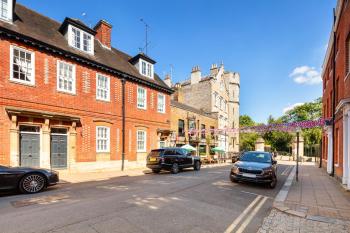 Castle View, Windsor (photo 3)