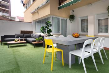 Spacious New and Renovated Apartment in Plaza España with Stunning Terrace-Garden and Exquisite Decoration, Barcelone (photo 2)