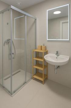 Chloé's Beige Apartment with big balcony, O2 arena, Praga (foto 4)