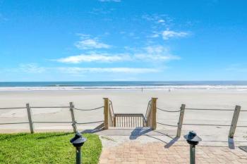 Beachfront Condo at Colony Beach Club - Ocean Views, Pool, Patio, Sleeps 4, Edgewater (fotografie 3)