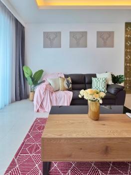 Amethyst By SanLiving - 3BR & 1 Maid Room - Central Park Mall, Джакарта (фото 3)