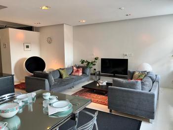 Stylish and spacious 85m2 Hakaniemi Apartment with Market Hall View Next to Metro, Helsinky (fotografie 2)