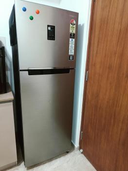 Bright & Cosy Furnished Studio in Estate, Thane (foto 5)