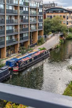 Central Cosy Canal-side 2Bed 2Bath, London (photo 3)