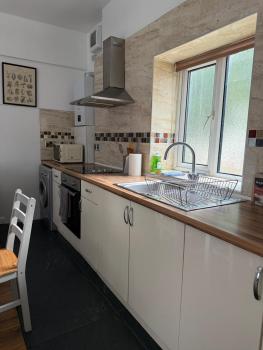 Bright 1 bedroom apartment in central london, Londra (foto 4)