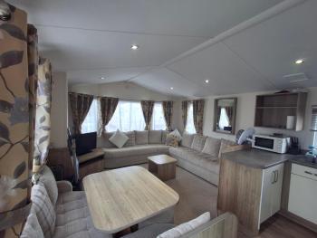 3-Bed Caravan - Sleeps 8 - Pool, Skegness (foto 2)