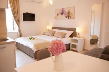 Summer Lounge Apartments, Split (photo 2)