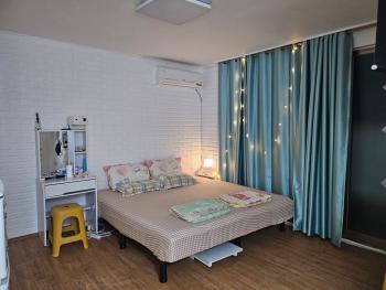 Mercury's home - Foreigners Only, Seoul (photo 3)