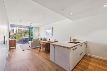 Beachfront 1-Bed Flat with Pool & Gym Access, Gold Coast (foto 3)