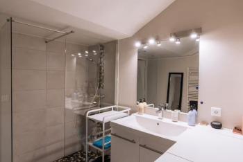 Stylish 1BD Loft Canal Saint-Martin!, Paris (Foto 5)