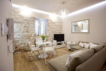 Apartment White Stone - Diocletian Palace, Split (photo 3)