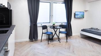 ALFA Mikroapartment Stuttgart Küche Bad l SmartTV WIFI l Porsche & Bosch l Kitchen Bath BS21A3, Stuttgart (zdjęcie 4)
