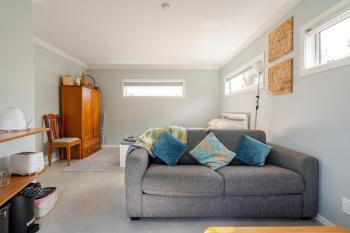 Modern Garden Cottage with Private Outdoor Area - New Lynn, Auckland (photo 3)