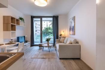 Lovely Studio with Balcony in Residential Area, Прага (фото 2)