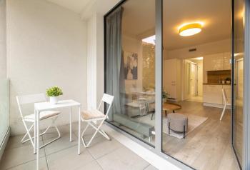Lovely Studio with Balcony in Residential Area, Прага (фото 3)