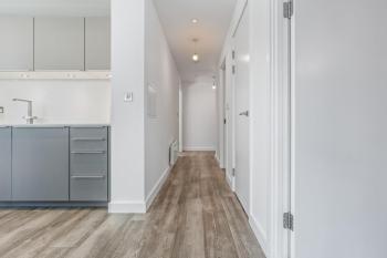 NEW BUILD - Modern Lux Broad St City Centre 2 Bedroom Apt, 2 Bathroom - Birmingham City Centre - Smart TVs with Netflix - Long Stays Allowed - 5 mins walk to Brindley Place, 1 min to Broad Streets Bars and Restaurants, Бирмингем (фото 5)