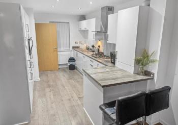 Comfy riverside double room in Manchester with breakfast included, Manchester (foto 5)