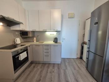 Cosy 2 bedroom flat close to the town with parking, Bratislava (foto 4)